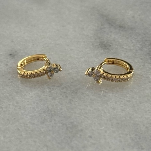 Gold Crystal Pave Flower Huggie Hoop Mini Earrings13mmBrand New